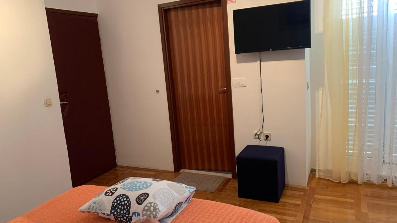 Studio Apartment And Rooms Adria 보디체 외부 사진
