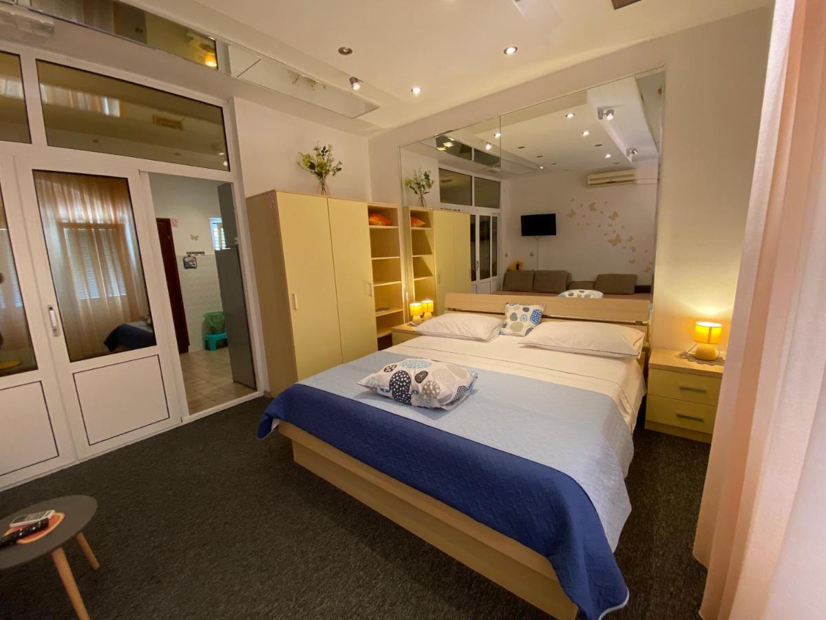 Studio Apartment And Rooms Adria 보디체 외부 사진