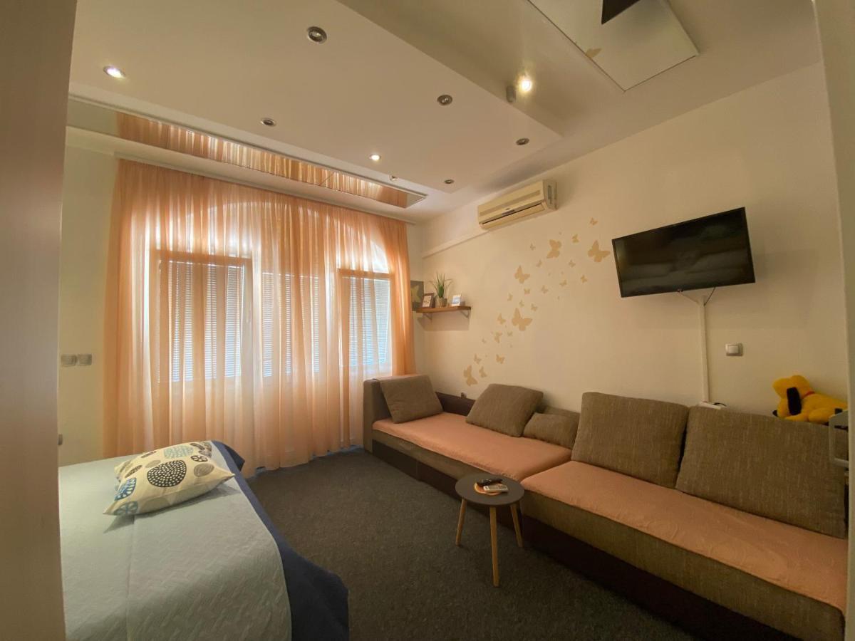 Studio Apartment And Rooms Adria 보디체 외부 사진