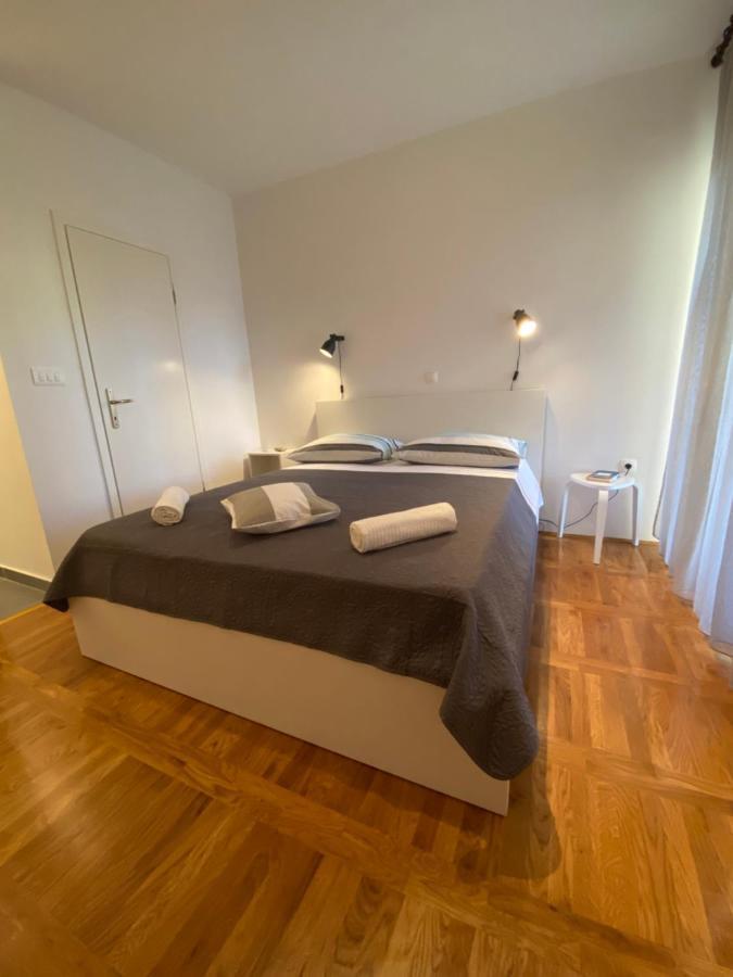 Studio Apartment And Rooms Adria 보디체 외부 사진